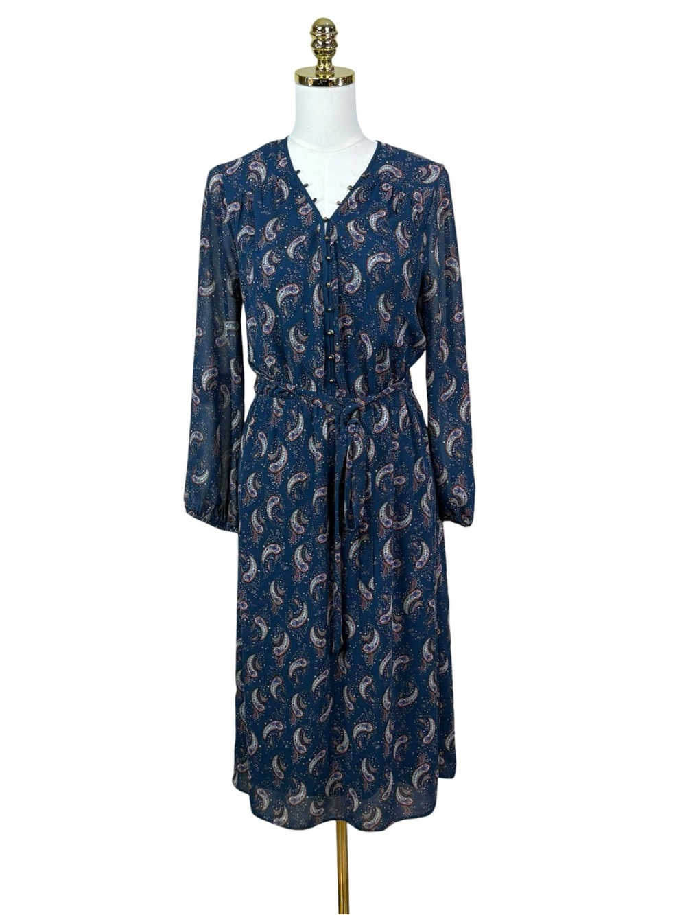 Woman’s DR 2 paisley print belted dress size M
